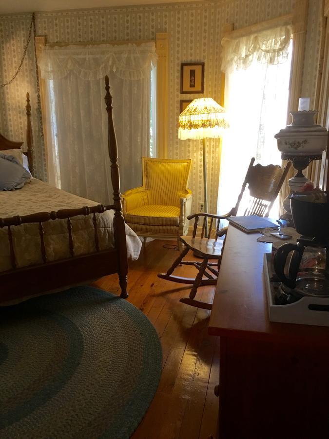 Sunnyside Inn Bed & Breakfast Eureka Springs Exterior photo